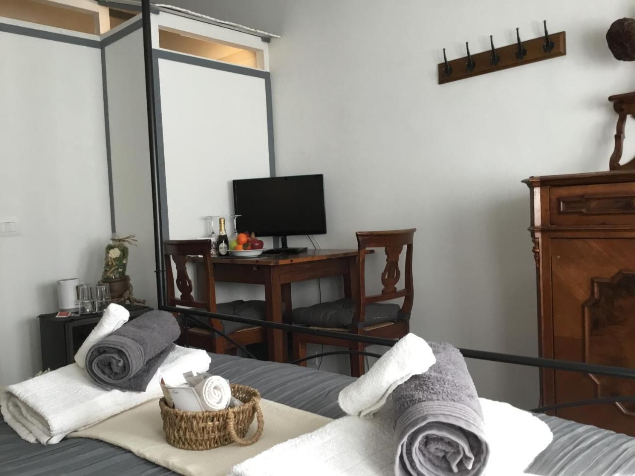 Le Fate Apartments Рим Екстер'єр фото